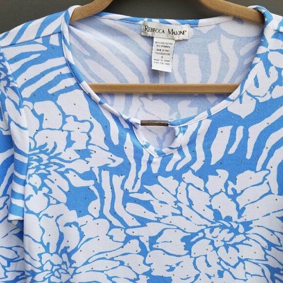 NWT Rebecca Malone Blue/White Floral Pop Over Light Sweater Size Small - Picture 3 of 7